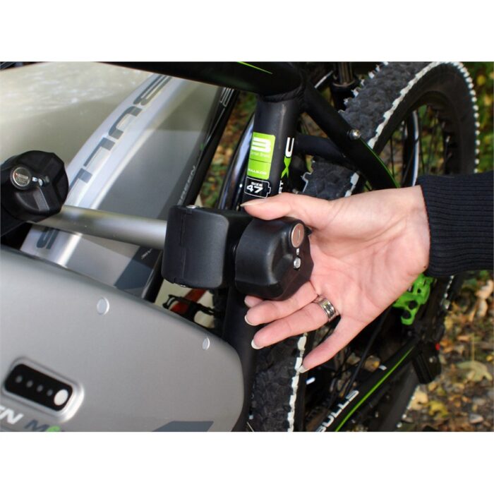 porte-velos-d-attelage-plate-forme-eufab-premium-2-11521-pour-2-velos-compatible-velos-electriques--940850 (3)