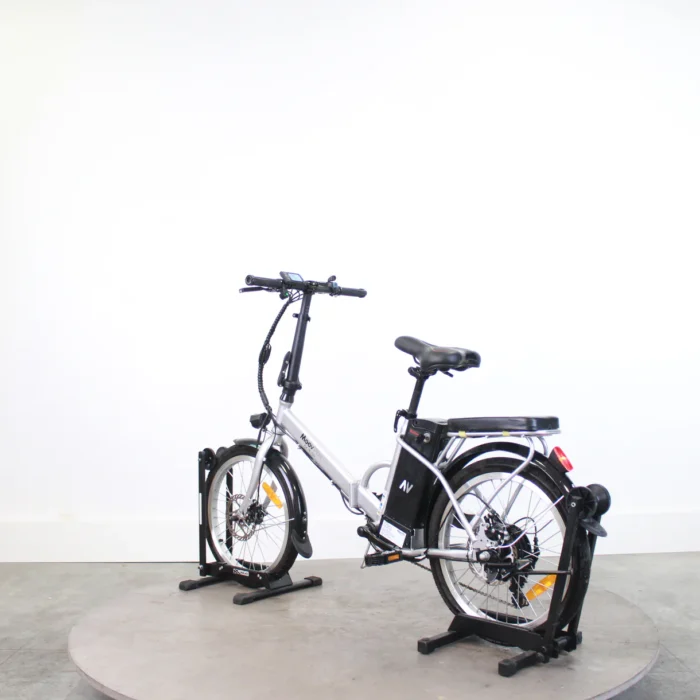 IMG_5815_1220x_crop_center