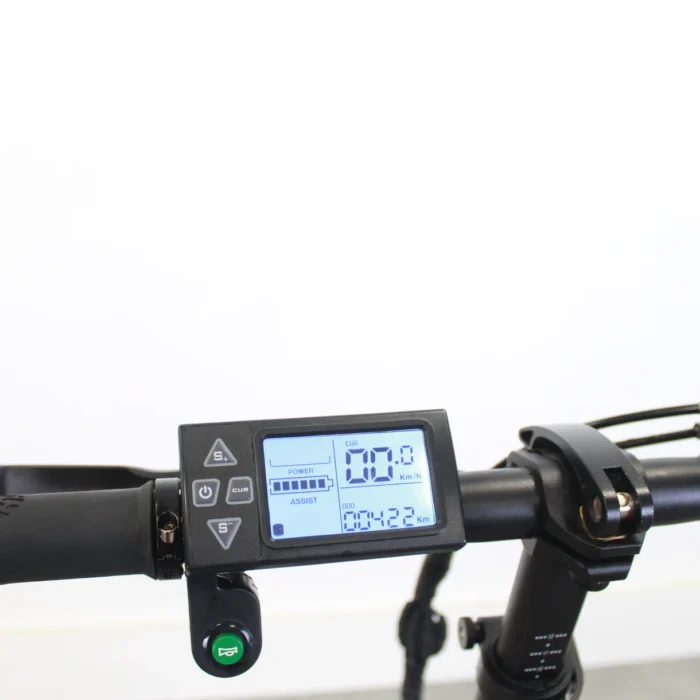 IMG_5820_1220x_crop_center