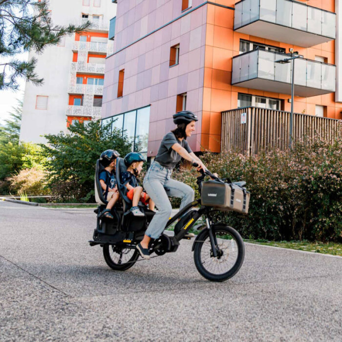 velo-cargo-electrique-yuba-fastrack-rentree-cyclable (3)